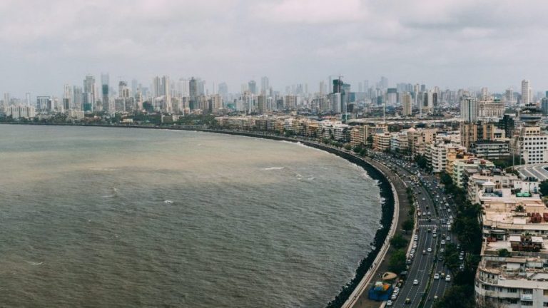 La Mega-ciudad dual – Experiencias en Mumbai y Delhi