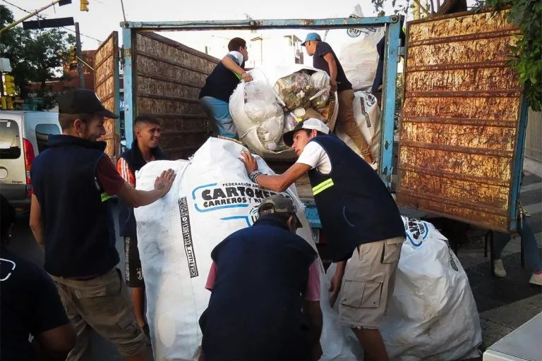 Cartoneros y cooperativas de recuperadores